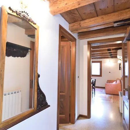 Papa Paolo Ii Apartment Venice