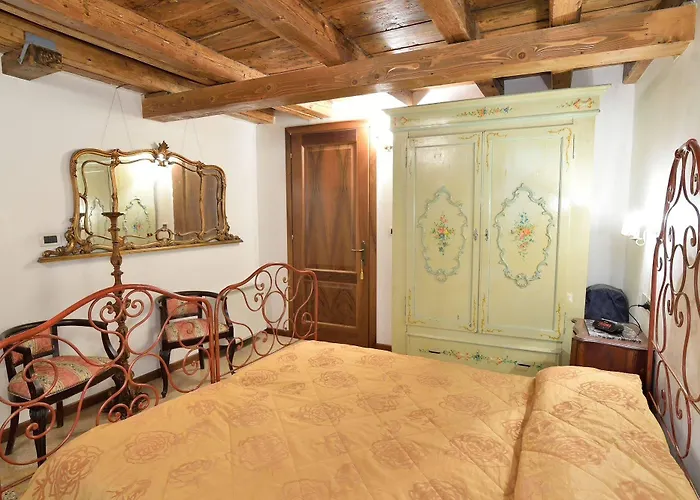 Appartement Papa Paolo Ii