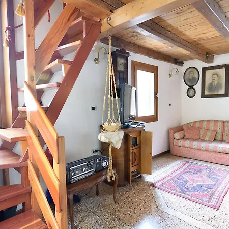Apartament Papa Paolo Ii