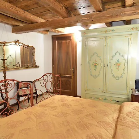 Apartament Papa Paolo Ii