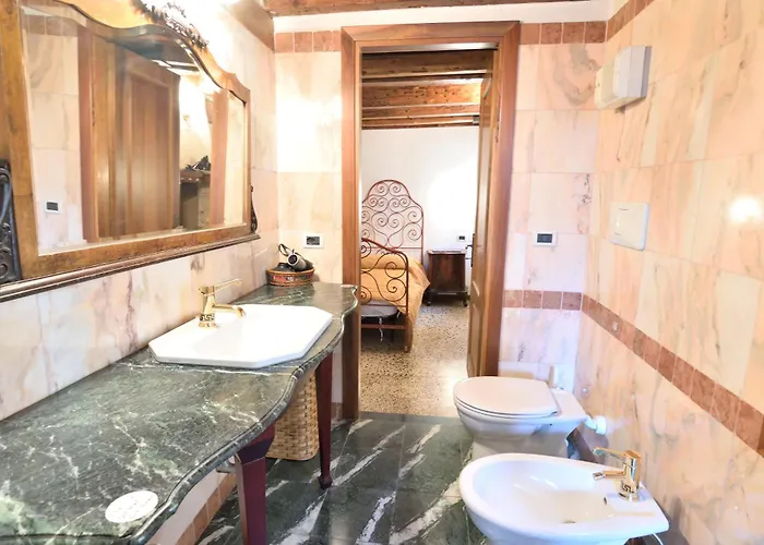 Apartman Papa Paolo Ii *