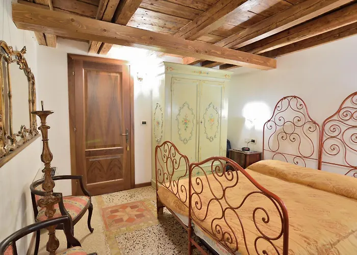 Apartman Papa Paolo Ii